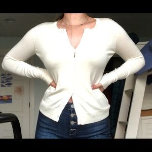 White/cream cardigan